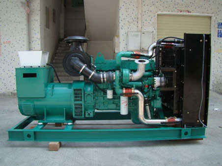 延津1100kw康明斯柴油发电机组图片 延津1100kw康明斯柴油发电机组图片